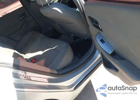 2016 Chevrolet Malibu Limited 1Fl z USA, uszkodzony, nr VIN 1G11A5SA3GF104308